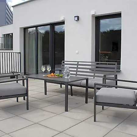 Gardinn - Free Parking And Quiet Garden Hotel 3*