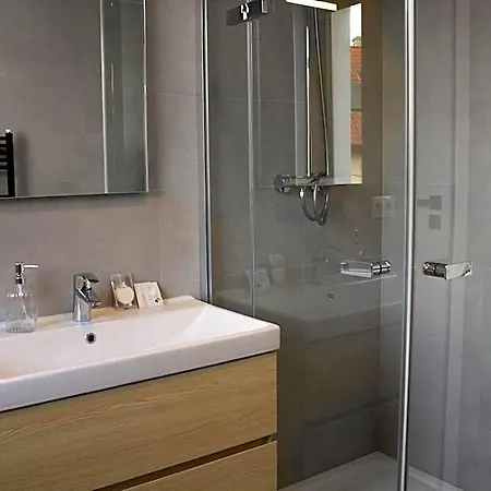 Hotel Gardinn - Free Parking And Quiet Garden Bratislava