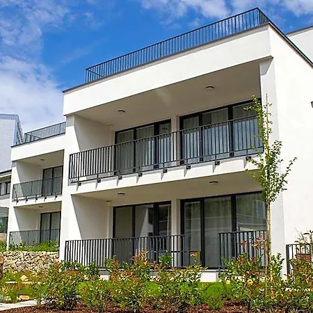 Gardinn - Free Parking And Quiet Garden Hotel 3*