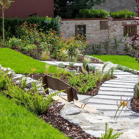 Hotel Taxis - New Bratislava